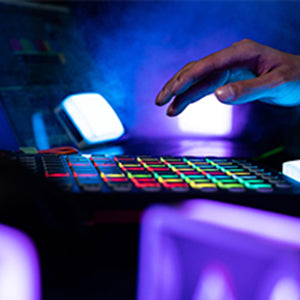 Aputure MC RGBWW LED 2000K-10000K Support Magnetic Attraction IP65 Protection 15 Built-in Light Effects and App Control